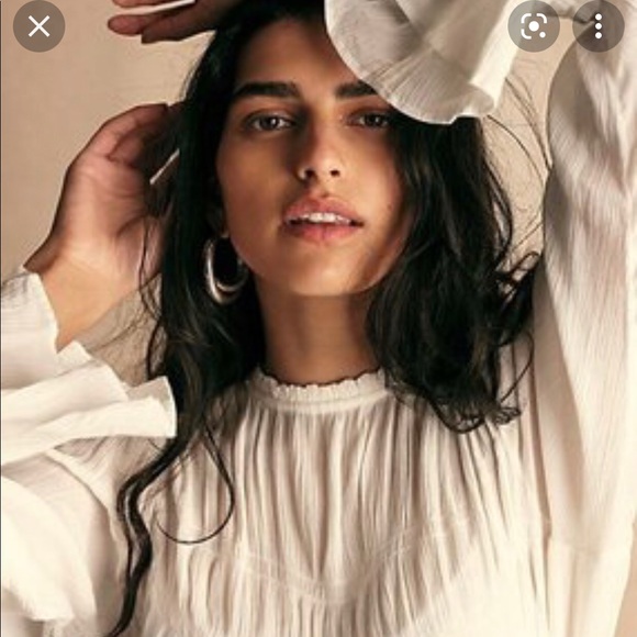 Free People Top NWT Kelsey White Size M Boho Super Versatile Shirred PERFECT😊 - Picture 7 of 16